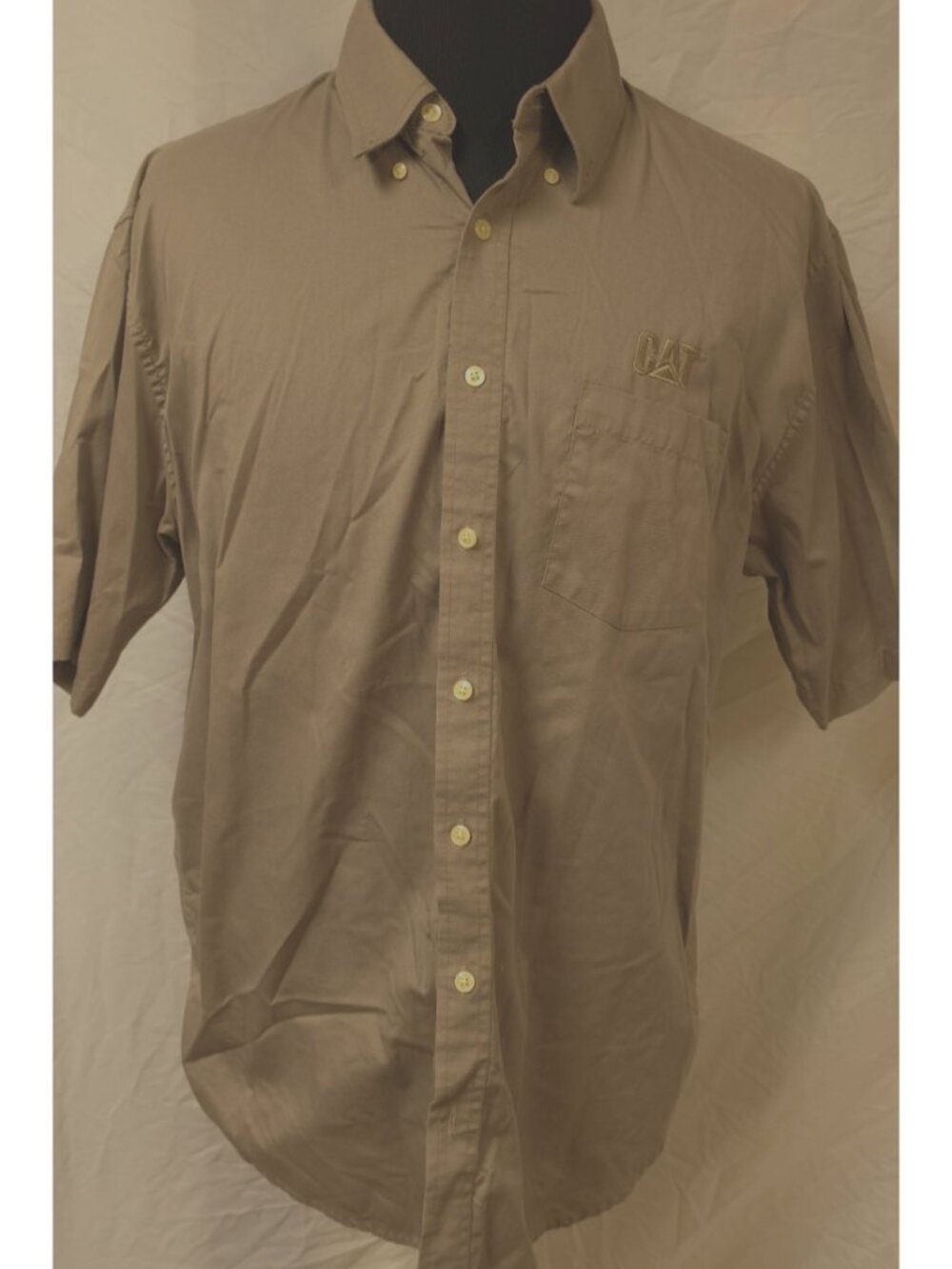 Hartwell CAT Caterpillar Mens XL Khaki Short Sleeve Button Down work Shirt